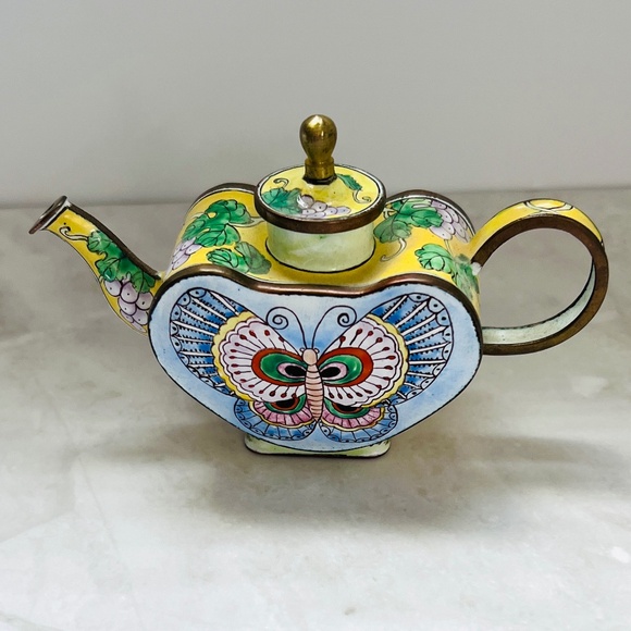 Authentic Kelvin Chen Butterfly Teapot No.132 | Taiwan Cloisonné Enamel | Grape - Picture 1 of 6